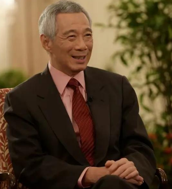 第16课太阳ppt课件荣德基 第16课太阳ppt课件荣德基