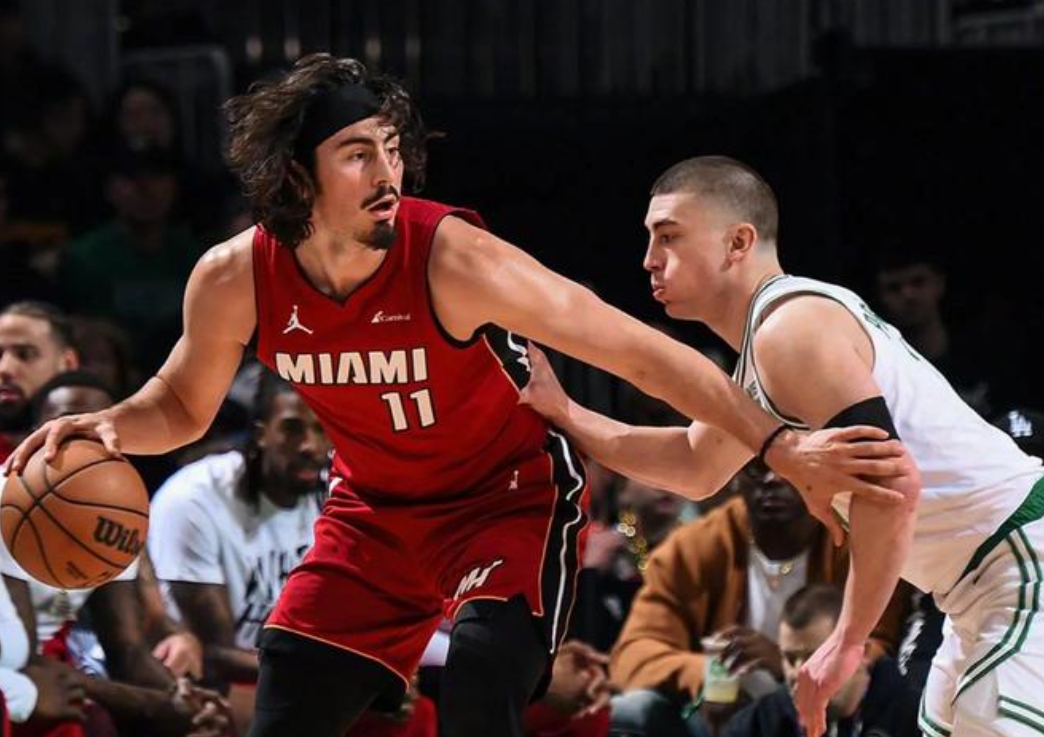  转折点迈阿密热火回应争议；NBA季后赛国际比赛日攻防权衡；球迷炸锅；轮换策略成焦点