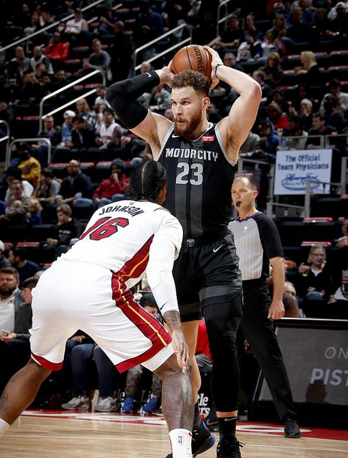 今日勒沃库森vs拜仁2024年德甲 今日勒沃库森vs拜仁2024年德甲