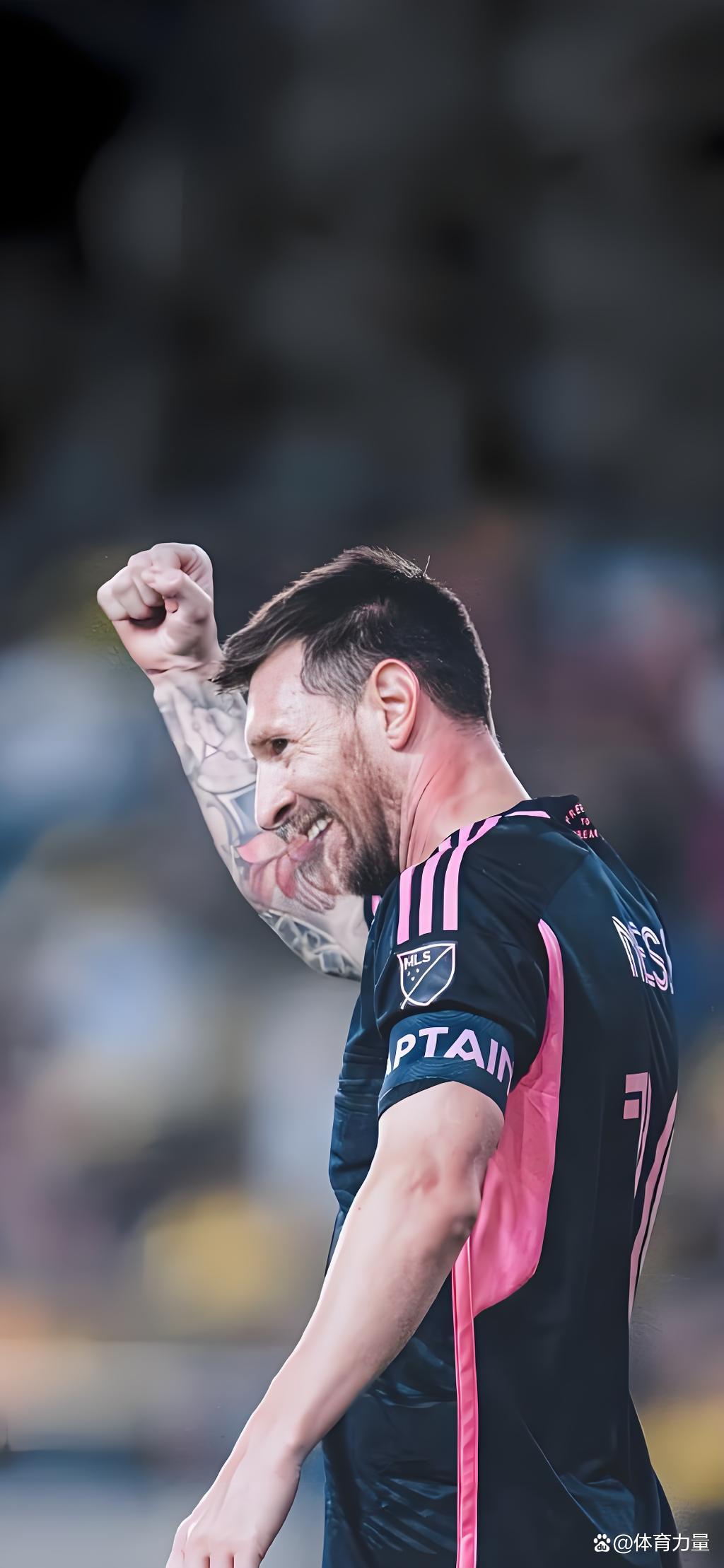 Kaiyun- 本场比赛梅西的最高光时刻出现在第65分钟,梅西在左 